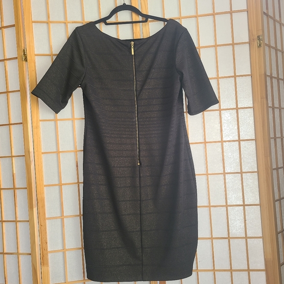 Bisou Bisou Black and Gold Dress - Picture 5 of 6